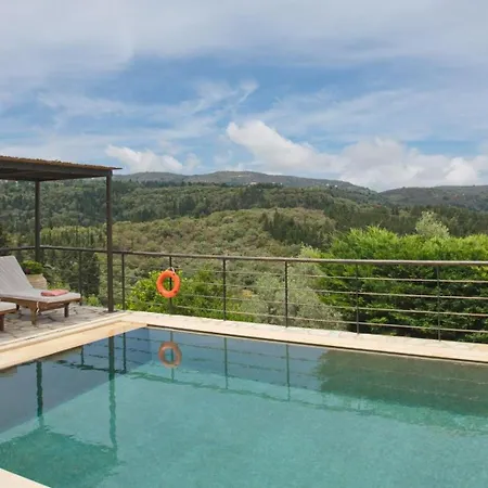 فيلة Asplathia Lefkada